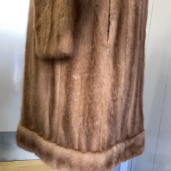 Mink vtg Coat Size missing. Med / large . As is - Picture 7 of 10